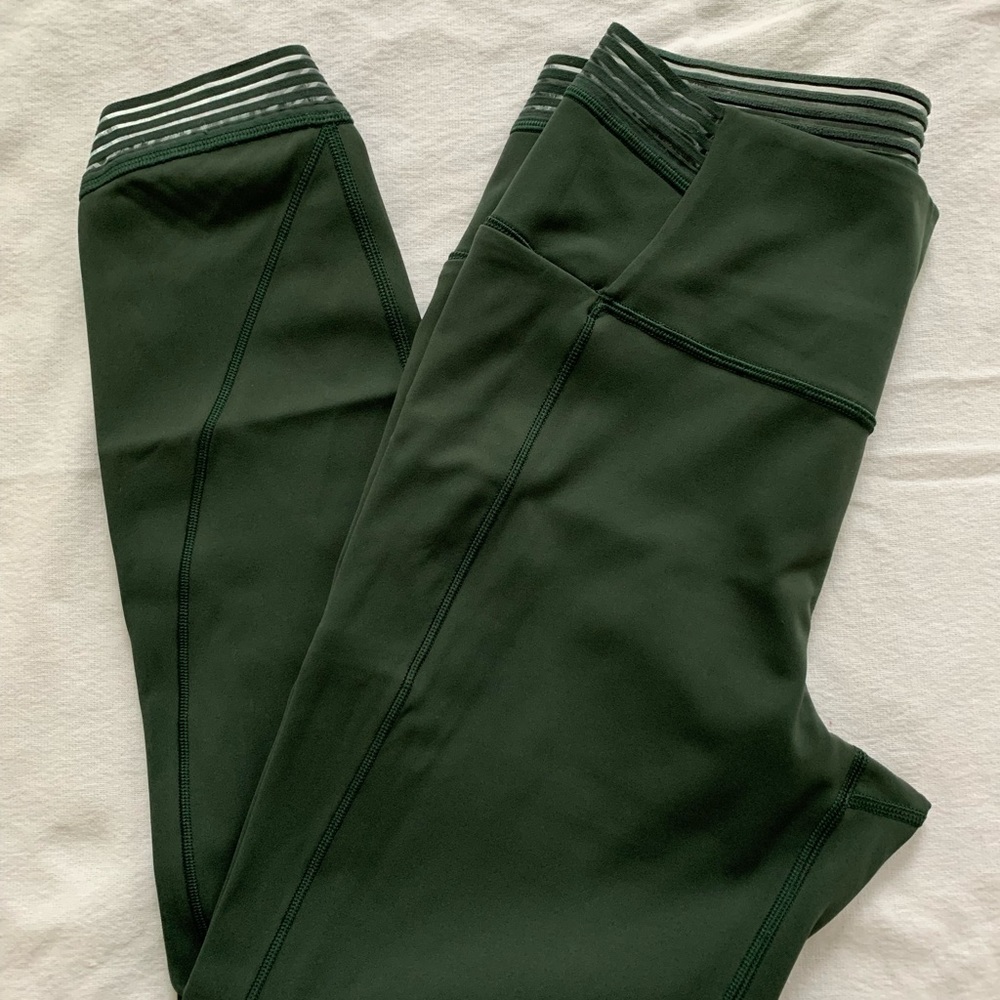 Lululemon mid calf hunter green leggings